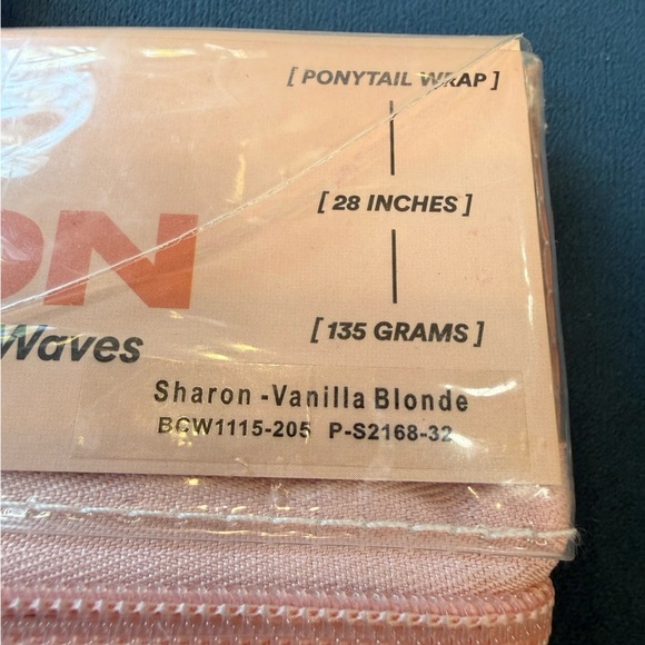 Sharon Ponytail Extension- 28" extra long with loose beachy waves - Picture 6 of 8